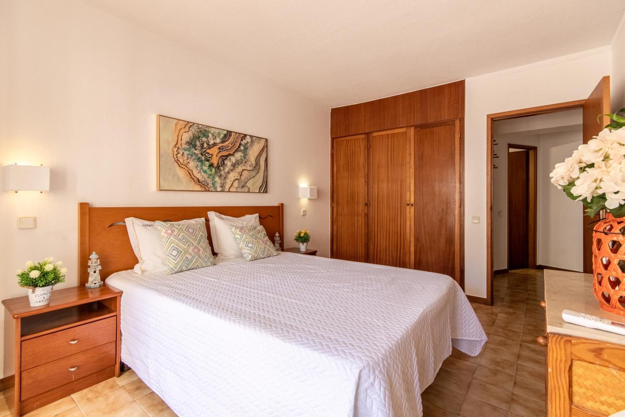 Rocha Oceanshore By Encantos Do Algarve - 706 Apartment